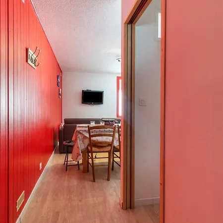 A La Montagne Pour 6 - 280m Des Pistes Appartement