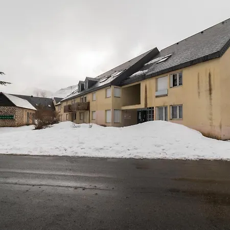 A La Montagne Pour 6 - 280m Des Pistes Apartament