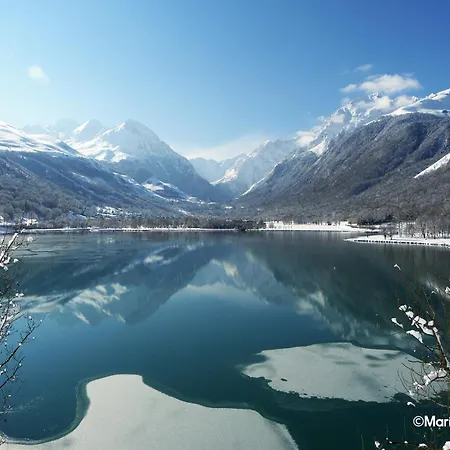 A La Montagne Pour 6 - 280m Des Pistes Apartamento