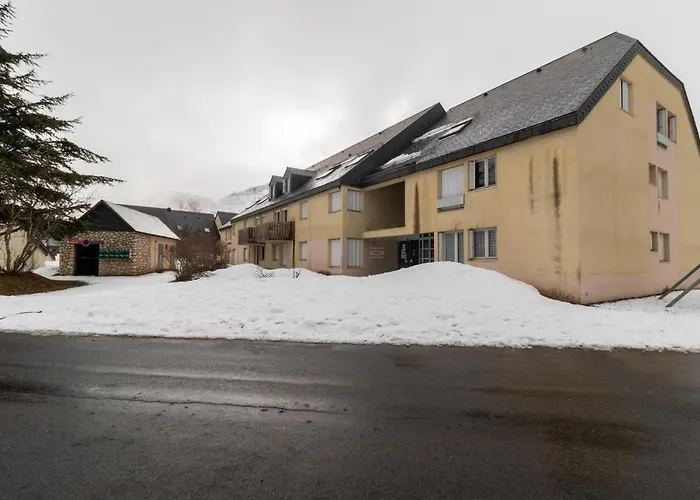 A La Montagne Pour 6 - 280m Des Pistes Apartment